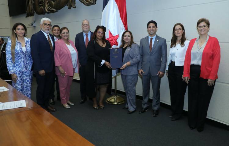 La Asamblea Nacional declara la ruta colonial transístmica como patrimonio cultural de Panamá