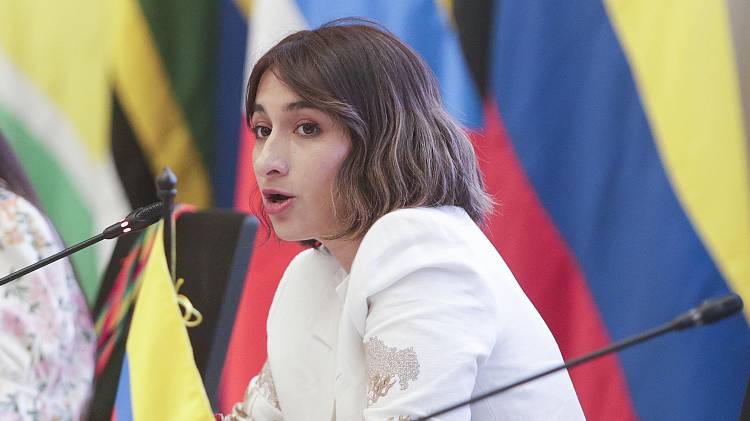 Laura Sarabia, hablando en la III Cumbre Ministerial Colombia-Caricom, en Cartagena (Colombia).