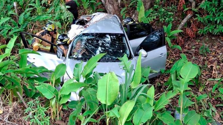 Testigos dijeron que el vehículo accidentado venía a exceso de velocidad en la vía Panamericana.