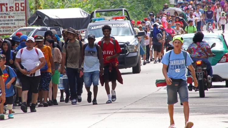 Los migrantes están apresurando el paso por temor a las deportaciones masivas y el uso del Ejército en tareas migratorias que Trump.