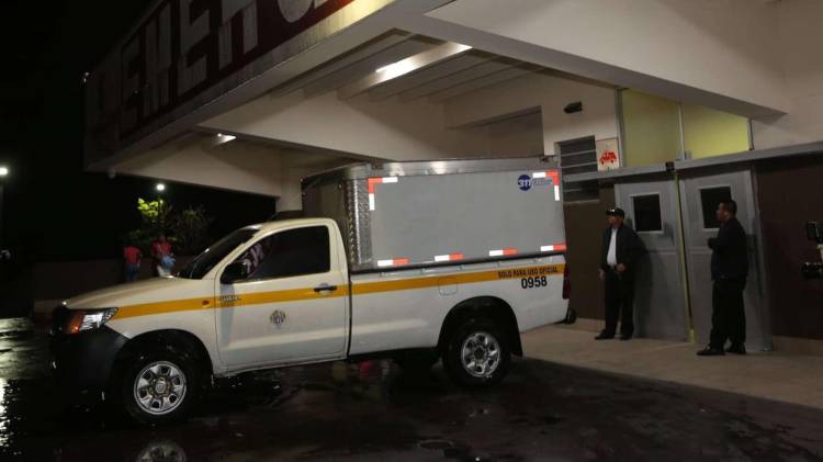 El hombre fue trasladado al Hospital San Miguel Arcángel, pero llegó sin signos vitales. El otro niño de 2 años permanece en condición estable.