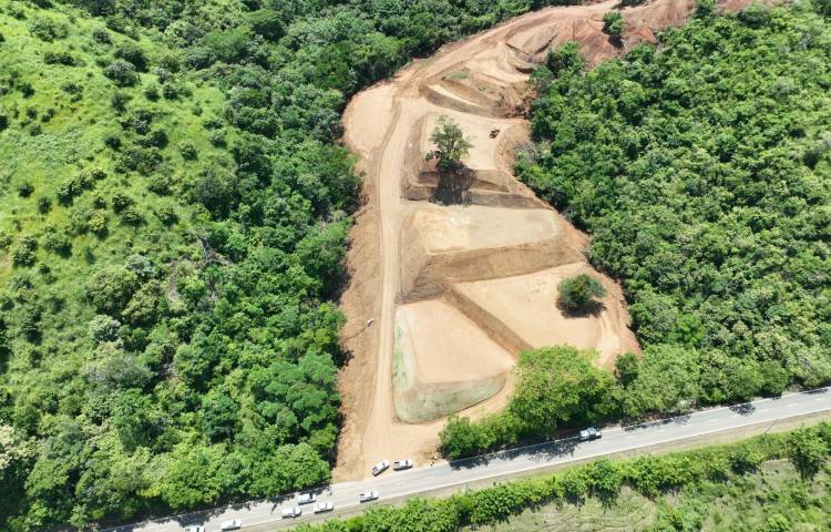 Cinco proyectos paralizados en Playa Venao