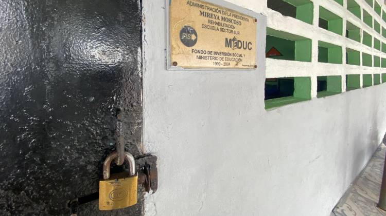 El paro de los gremios docentes se inició el 23 de abril y concluyó el 14 de julio, cuando regresaron a las aulas.