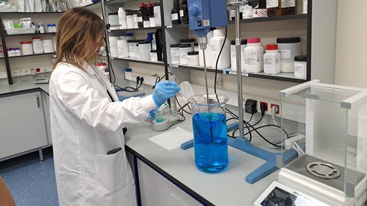 Academia e industria de la salud bucal se reúnen en Barcelona para prevenir enfermedades