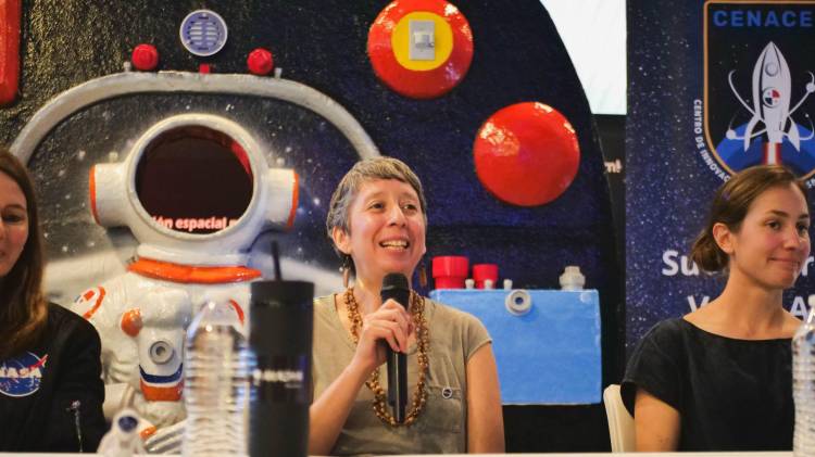 Científicas de la NASA y jóvenes panameñas inspiran a las nuevas generaciones
