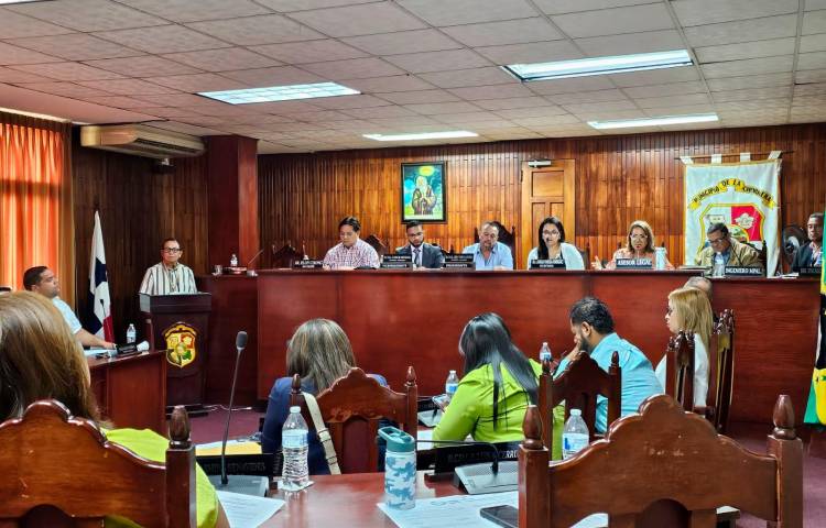 Los concejales solicitaron un acercamiento con los actuales arrendatarios de la cantera.