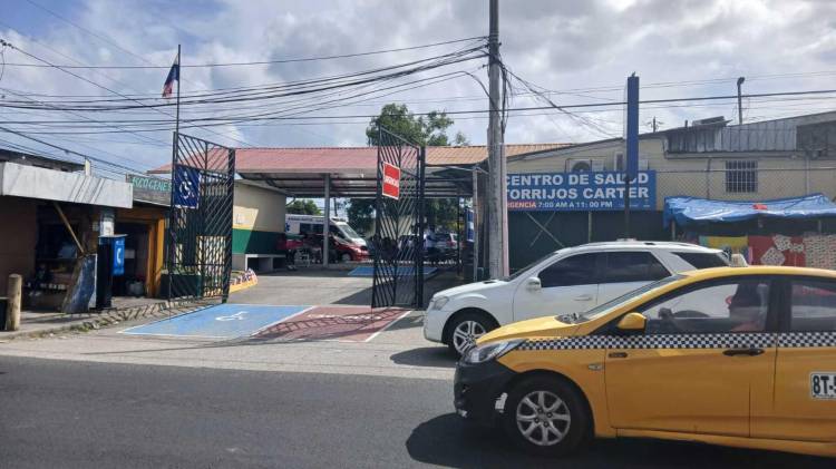 Autoridades realizaron el levantamiento del cuerpo en el Centro de Salud de Torrijos Carter la noche del 1 de enero.