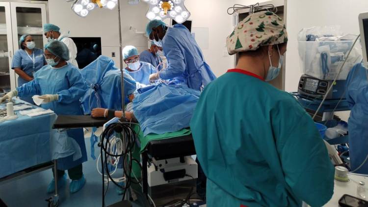 Pacientes de urología se benefician de jornadas de cirugías