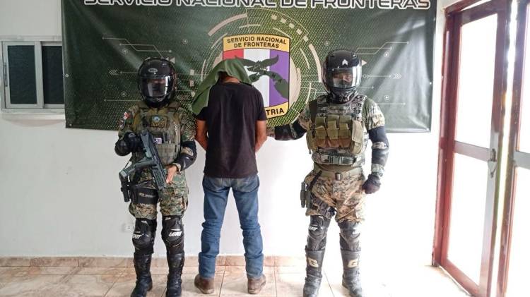 Unidades del GRIM detuvieron al sospechoso durante patrullajes en el sector de Mundito, provincia de Darién.