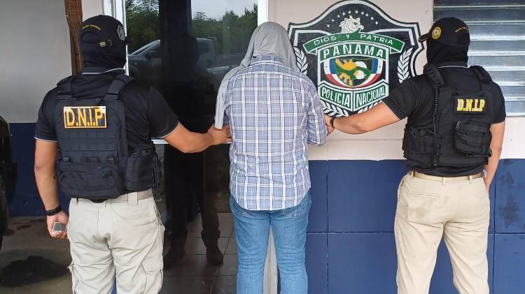 Manuel Soriano fue detenido por su presunta responsabilidad en el uso indebido de fondos públicos destinados a proyectos comunitarios que nunca se realizaron.