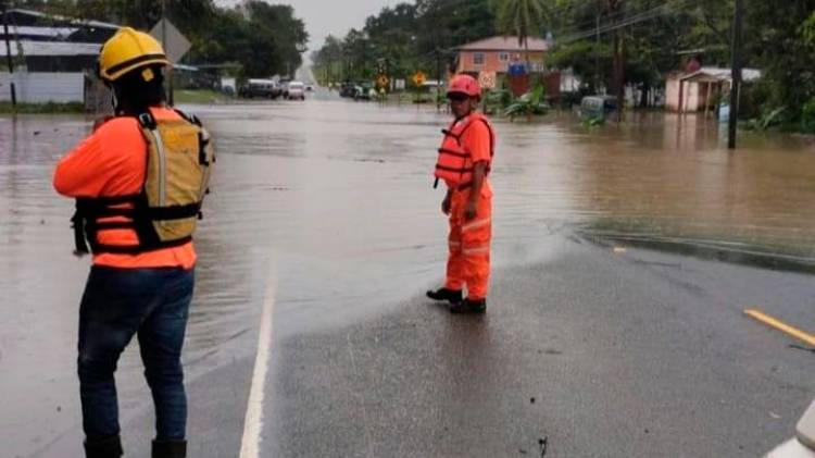 Siguen suspendidos los desfiles patrios en Herrera