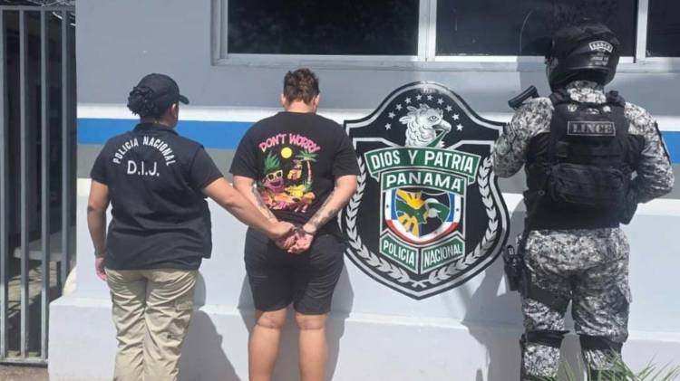 La mujer fue aprehendida en el corregimiento de Playa Leona y trasladada a órdenes del Ministerio Público por el delito de tentativa de homicidio.