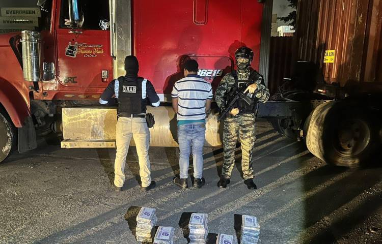 Aprehenden a una personas con 25 paquetes de droga