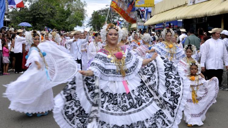 El próximo sábado 17 de enero se realizará el Desfile de las Mil Polleras, en Las Tablas.