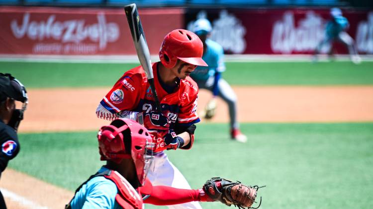 Panamá sono seis imparables en el partido.
