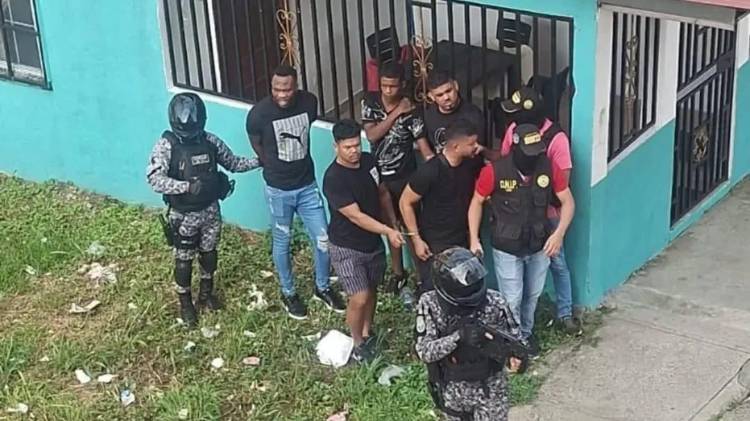 El pasado martes 3 de junio la Policía Nacional detuvo a siete personas, entre ellas tres menores de edad, tras un enfrentamiento entre supuestas bandas rivales en el sector de Patio Limpio, en calle 23 de El Chorrillo.