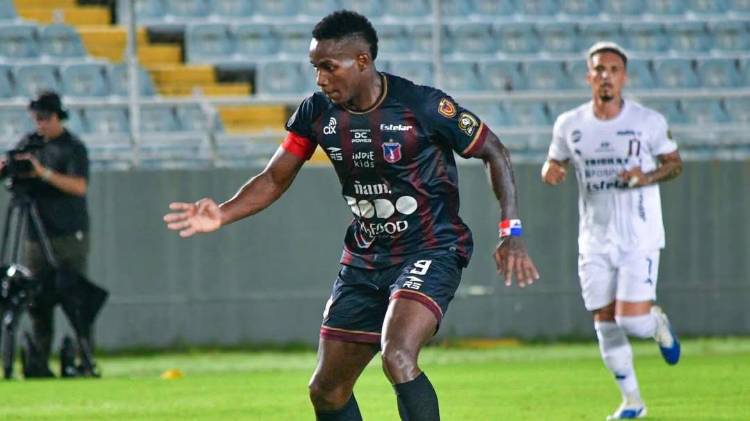 Fútbol: Sporting San Miguelito habla del sonado caso Tomás Rodríguez