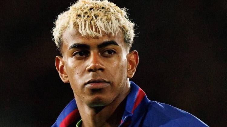 Lamine Yamal va día a día.