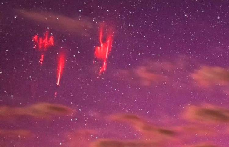 La NASA busca a los duendes rojos