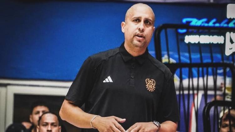 Nelson Colón se pone al frente del quinteto nacional.