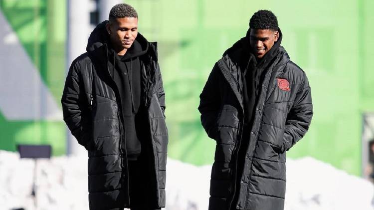 Joseph Jones le dio la bienvenida a su nuevo club.