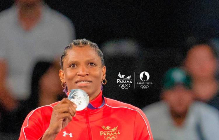 Atheyna Bylon ganó medalla de plata en París 2024.