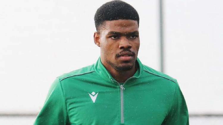 Kevin Berkeley ya se reportó con su nuevo club.