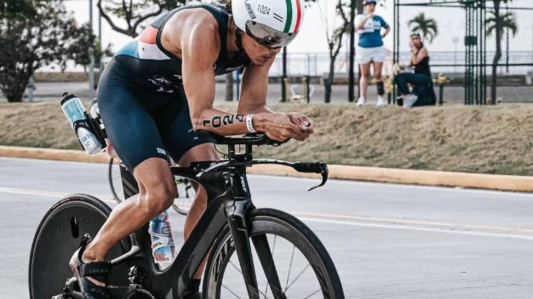 El atleta panameño Eric Anel Acosta competirá en la disciplina de triatlón, modalidad duatlón.