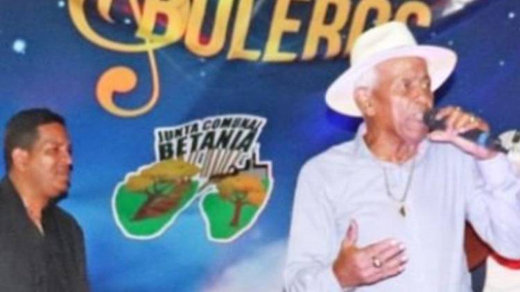 Sócrates Lazo, conocido como ‘El Showman de América’, fue una de las grandes voces del bolero y la salsa en Panamá.