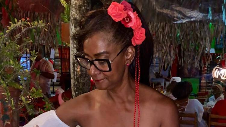 El amor que la llevó a reinventarse en las costas de Farallón