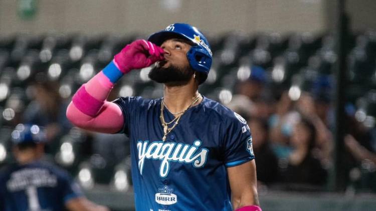 Allen Córdoba de los Yaquis de Obregón.