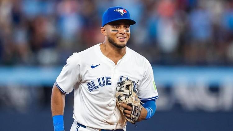 Leonardo Jiménez de los Azulejos de Toronto.