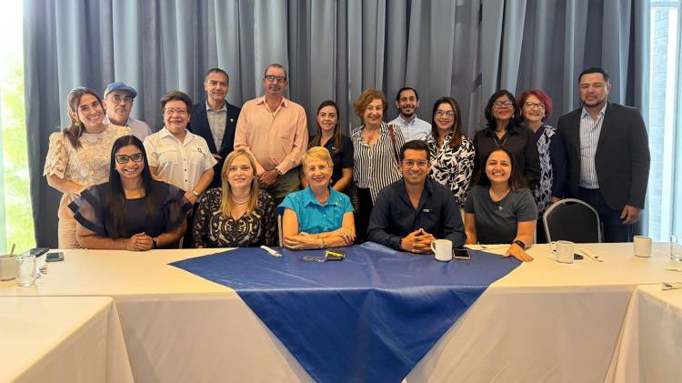 El grupo ganador de las elecciones para el periodo 2025 -2026.