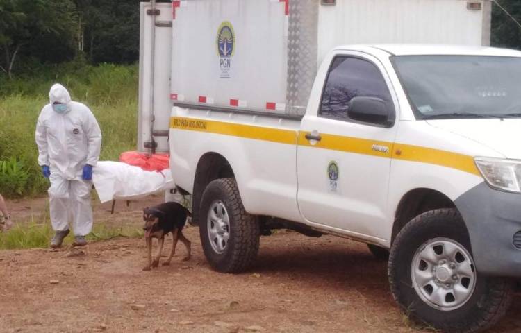 El cuerpo de Ven Muñoz fue examinado en el centro de salud de Garachiné y trasladado a la morgue.