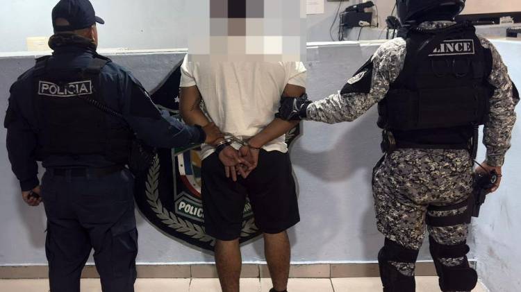 Centro de Videovigilancia (C2 le dio seguimiento y lo agarraron en una vereda