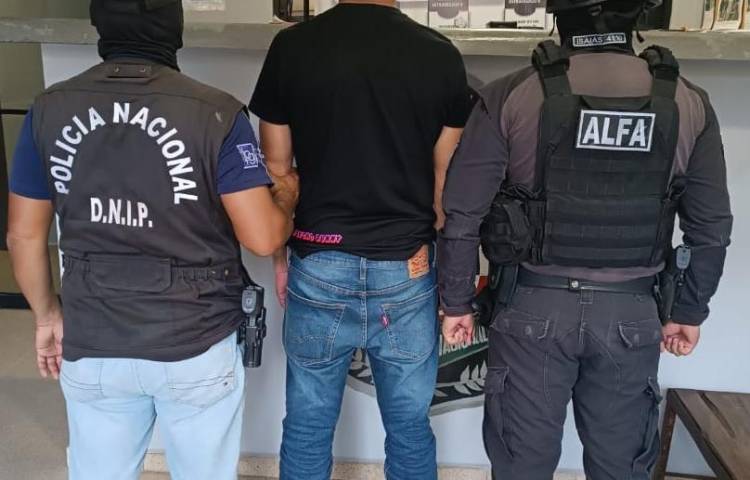 Aprehenden a 112 personas en 24 horas y decomisa armas y drogas