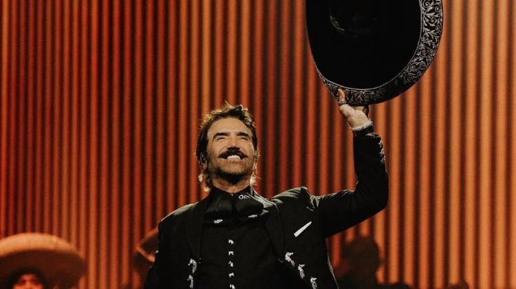 El artista tuvo un desencuentro con un oficial de policía estadounidense, que casi le cuesta ser arrestado