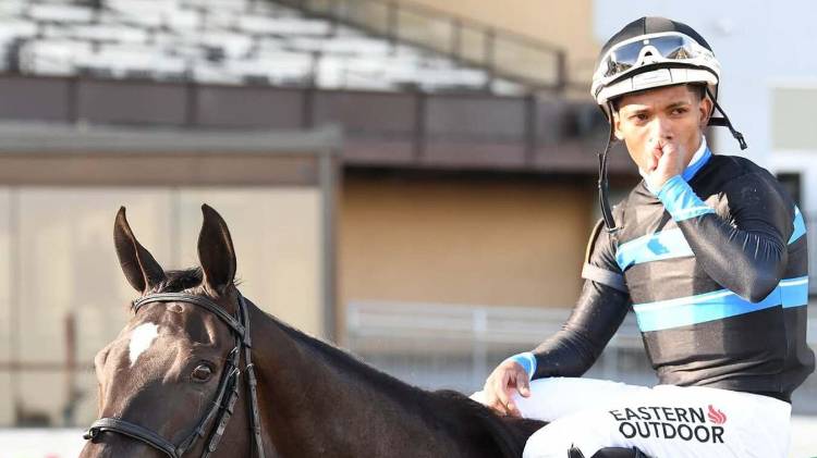 Ricardo Santana Jr., jinete panameño, durante una de sus actuaciones en pistas internacionales, listo para competir en La Rinconada.