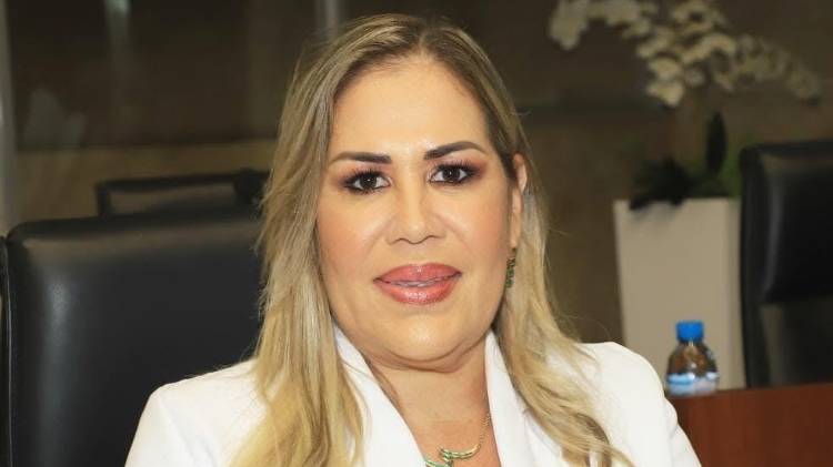 Shirley Castañedas quiere acariciar el trono de la Asamblea