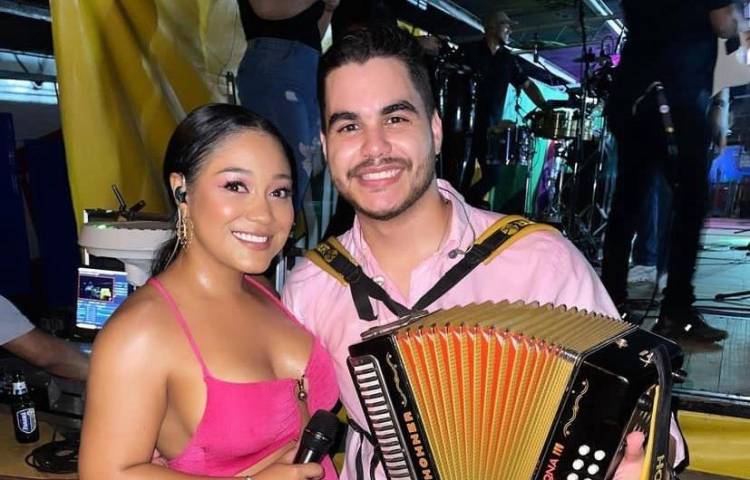 Anarkelis ya tiene su propio conjunto de música típica