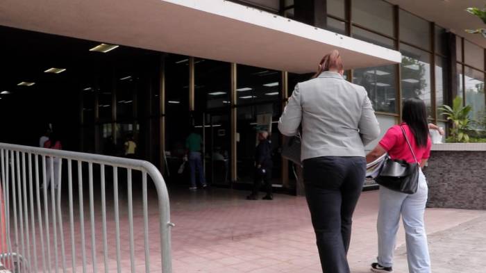 La Fiscalía indicó que las diligencias están relacionadas a dos carpetas en investigaciones que datan de los años 2020 y 2023.