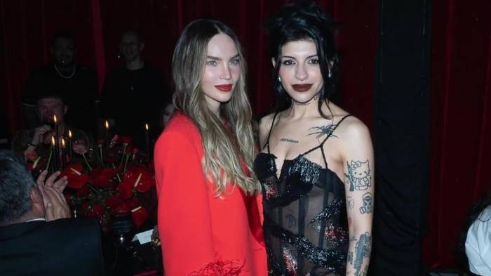 Belinda y Cazzu se encuentran en el evento de la revista GQ.