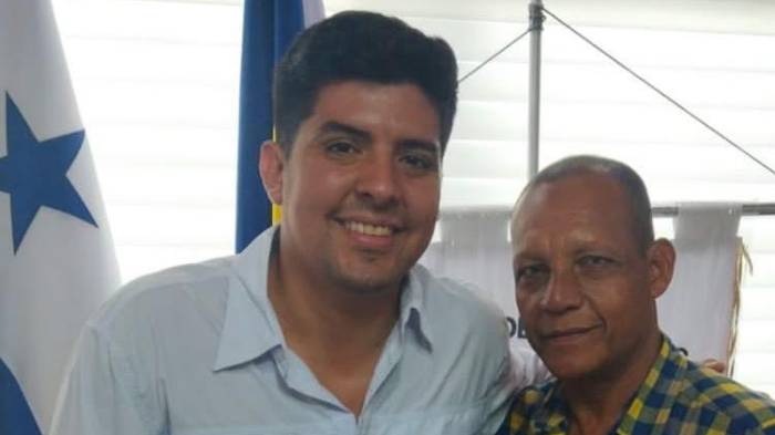 El tumbero de Inspiración Santeña durante el homenaje otorgado por el Municipio de Los Santos.