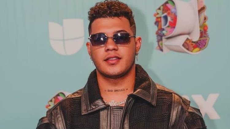 Con millones de reproducciones en plataformas digitales, Boza consolida su reinado en el afrobeats en español.