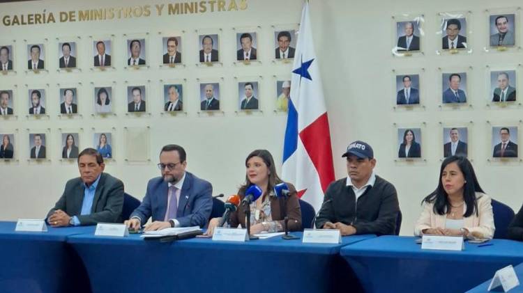 Ayer, se anunció el acuerdo del ajuste en la Comisión Nacional de Salario Mínimo.