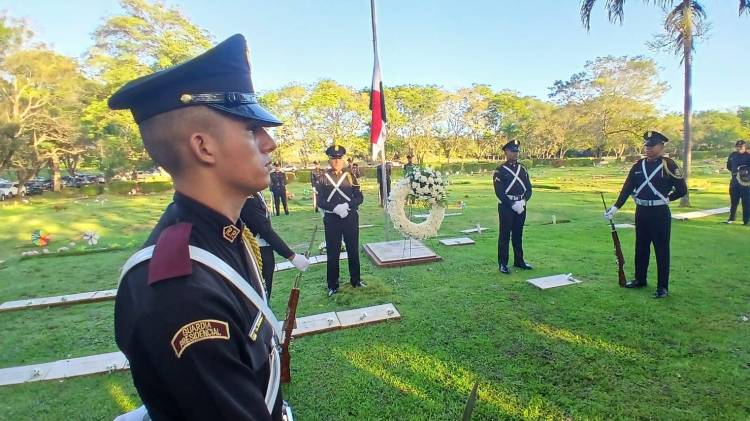 Actos conmemorativos por los 36 años de la invasión a Panamá se realizaron hoy en el Jardín de Paz.