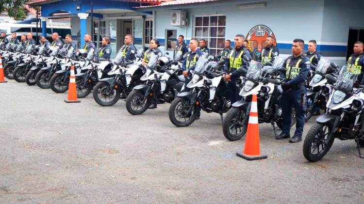 ¡Agárrense, conductores! 50 motociclistas listos para cazar infractores
