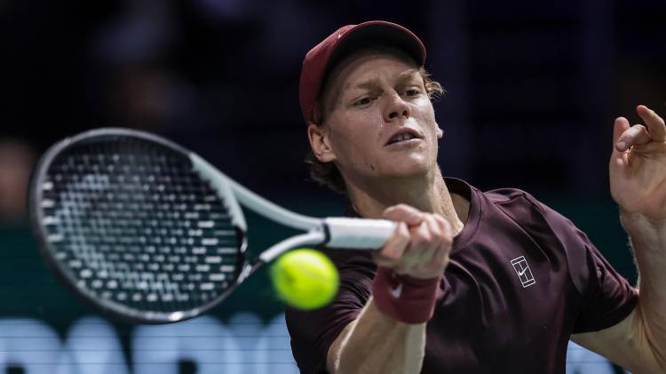Jannik Sinner durante la final del Torneo de París.