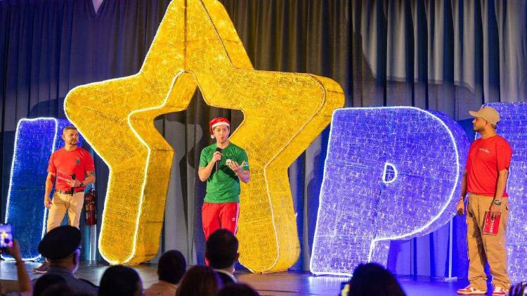 El desfile navideño que iluminará la Calle 50 este domingo 14 de diciembre iniciará a las 3:00 p.m.