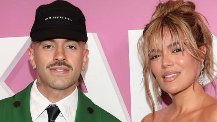 Karol G y Feid confirmaron su relación en 2023, consolidándose como una de las parejas más comentadas y queridas de la música latina.